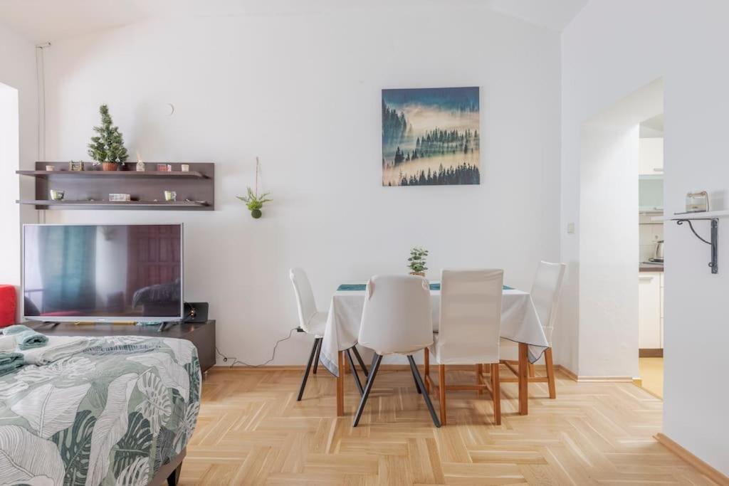 Warm House Full Of Green Ambient,Joy And Comfort Zagreb Ngoại thất bức ảnh