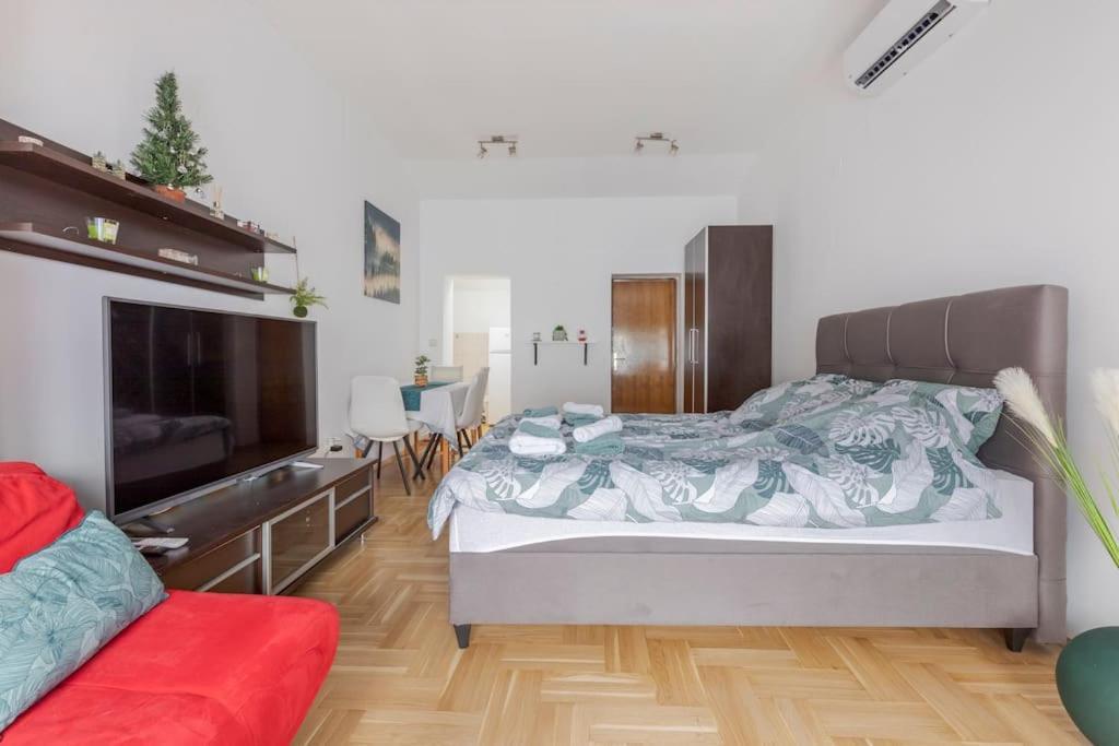 Warm House Full Of Green Ambient,Joy And Comfort Zagreb Ngoại thất bức ảnh